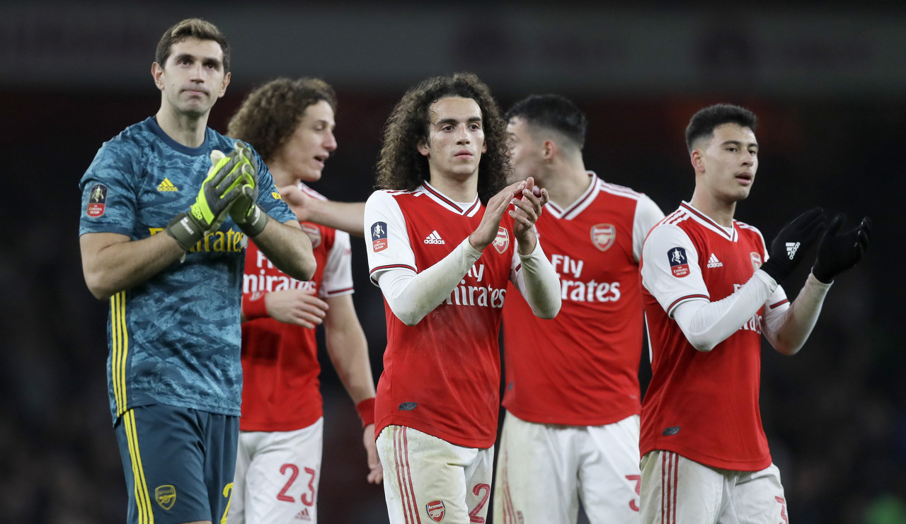 决战星期四：懂球帝3-2绝杀阿里巴巴，云龙客串门将两次失误送礼