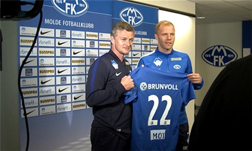 历史上中锋20分+10助攻场次：约基奇165次断档领跑