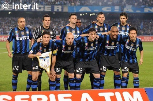 卡斯特罗普：踢拜仁染红是我铲球出现了失误；我最擅长8号位