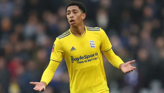 中国男子冰壶队米兰冬奥资格赛5-2击败菲律宾，豪取三连胜引关注