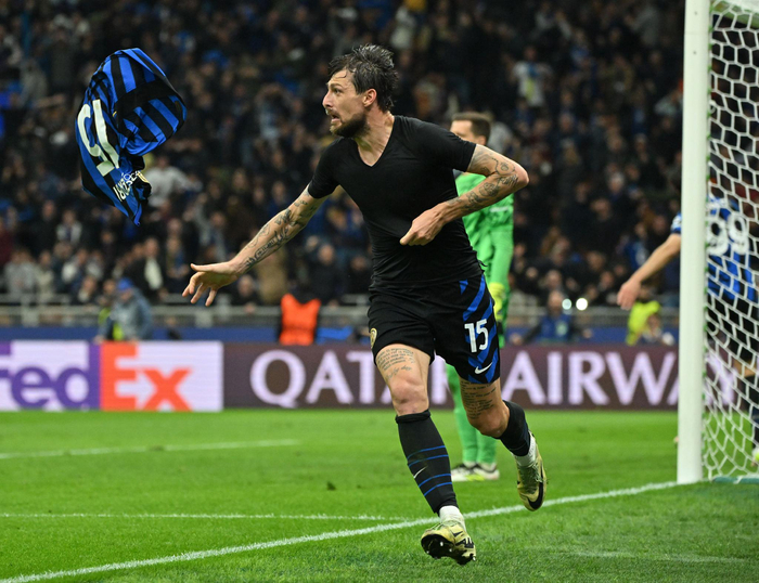 新变化！王曼昱“双杀”孙颖莎两技术精进明显，冲击洛杉矶增筹码