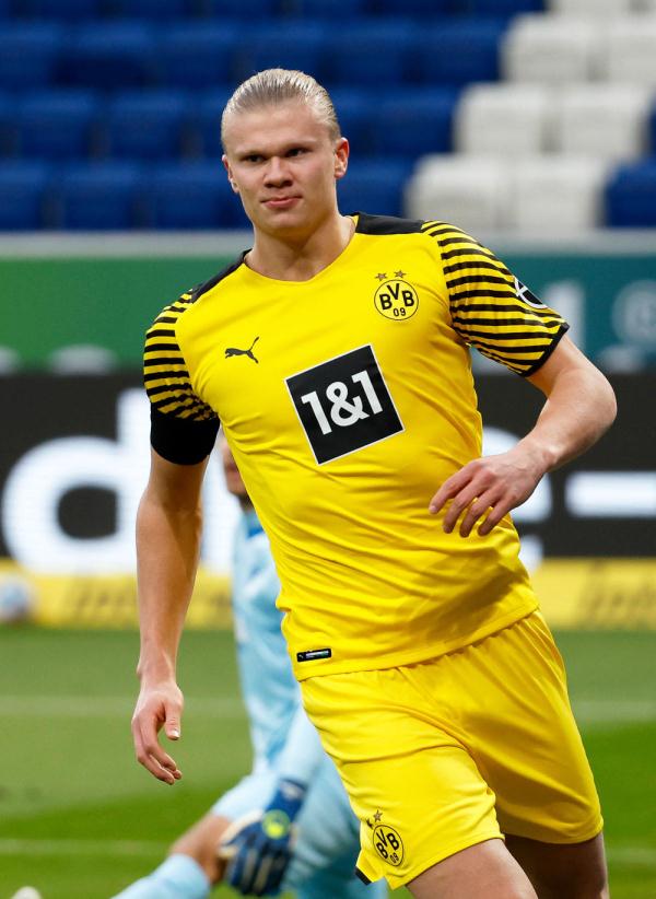 阿森纳3-1拜仁，廷贝尔、马杜埃凯、马丁内利破门，诺伊尔送礼