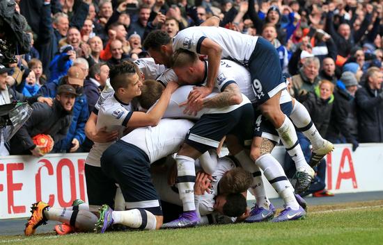 曼联拉什福德末段进球绝杀切尔西