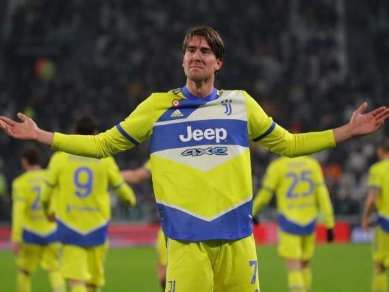 篮球湖人超级替补连续三场得分上双